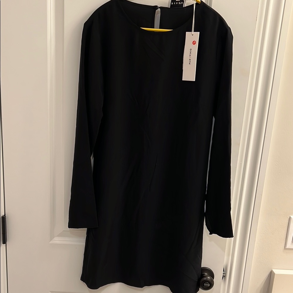 Ginia 100% silk long sleeve, short, black dress